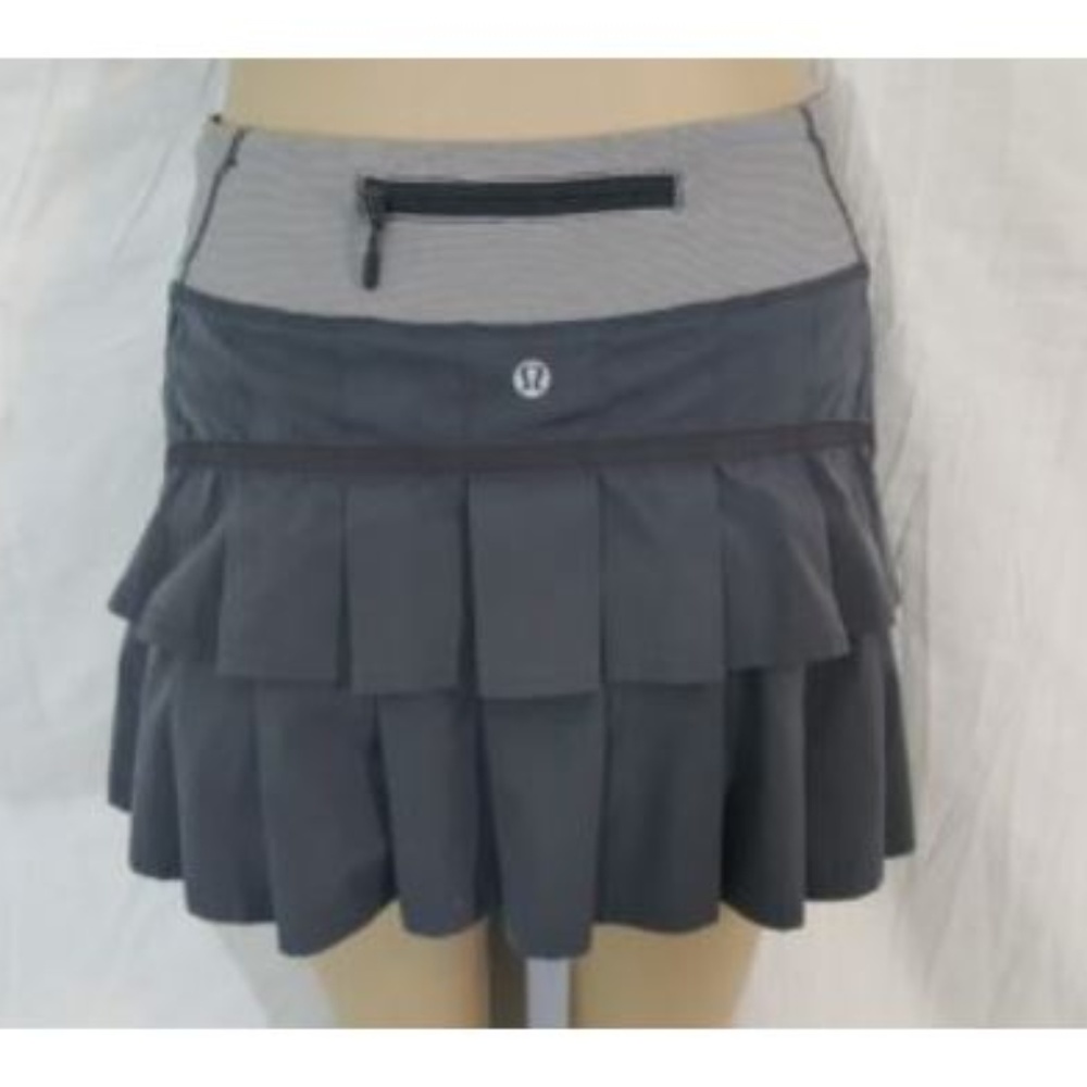 lululemon athletica gray tiered pleated athletic skirt
